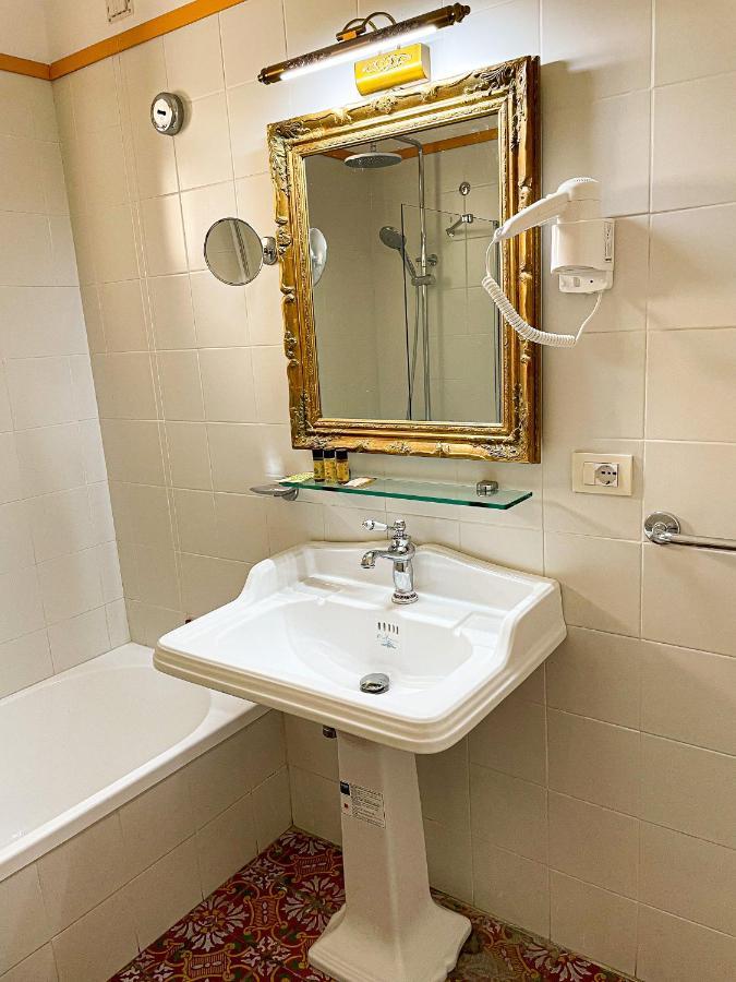 B&B Faraglione Đảo Lipari Ngoại thất bức ảnh