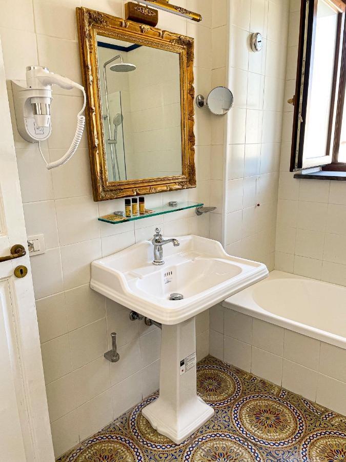 B&B Faraglione Đảo Lipari Ngoại thất bức ảnh