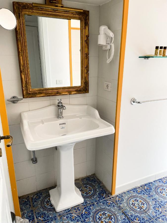 B&B Faraglione Đảo Lipari Ngoại thất bức ảnh